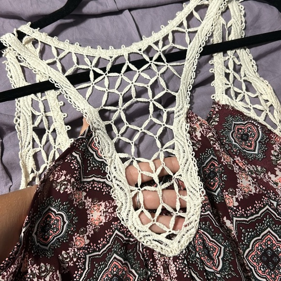 Beautiful, Summer blouse w crochet shoulders & back. Sz: Large $16 - Picture 5 of 6